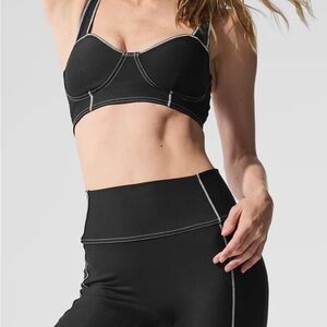 ALO Airlift Redefine Black Sports Bra W/ White Details Medium NWOT
